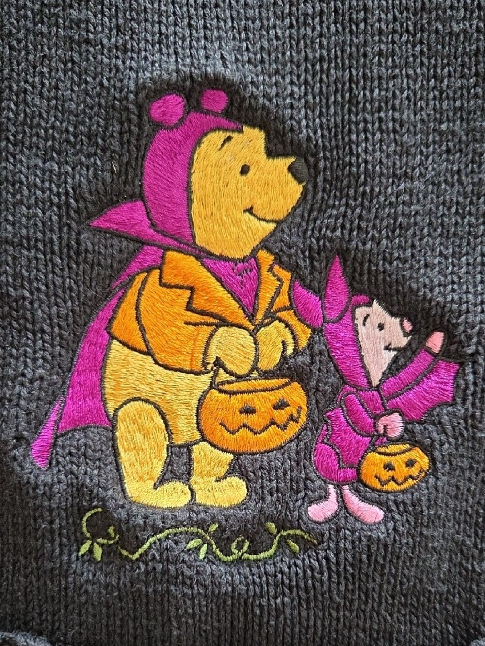 RARE Vintage Disney Store Winnie the Pooh Halloween Cardigan Sweater Shirt Small - Picture 5 of 16
